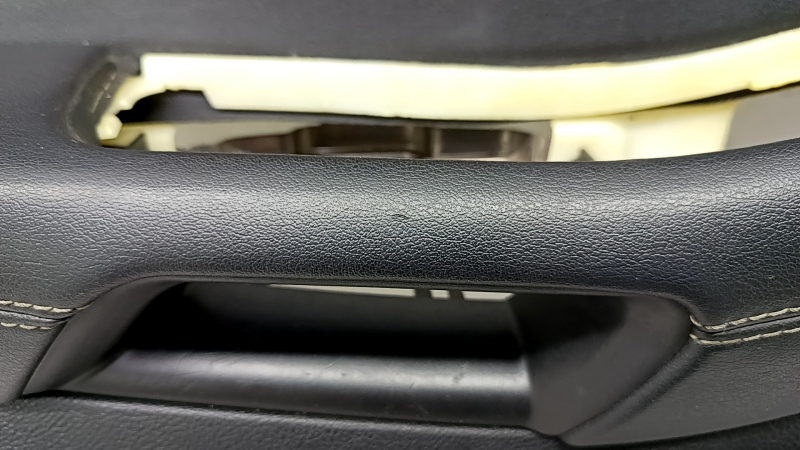 Door trim card front left Ford Edge 19-23 black Titanium, insert and armrest black leather, white stitching, for Bang & Olufsen music, for seat memory, scratches, broken fastening of the cap