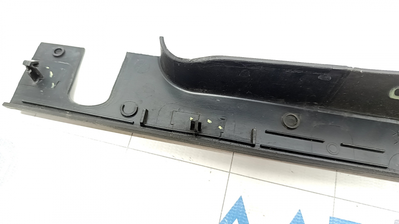 Wing seal hood-wing right Audi A4 B9 17- front, broken fastening