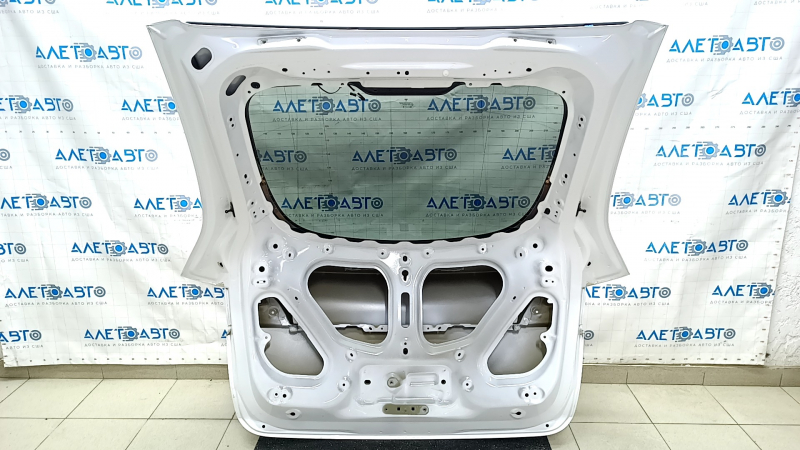 Trunk door bare with glass Tesla Model Y 20- white PPSW, with brake light, painted 0.3, scratches on glass