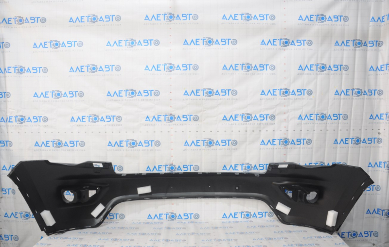 Front bumper bare top part under the trim Jeep Grand Cherokee WK2 17 - under the washer and parking sensors