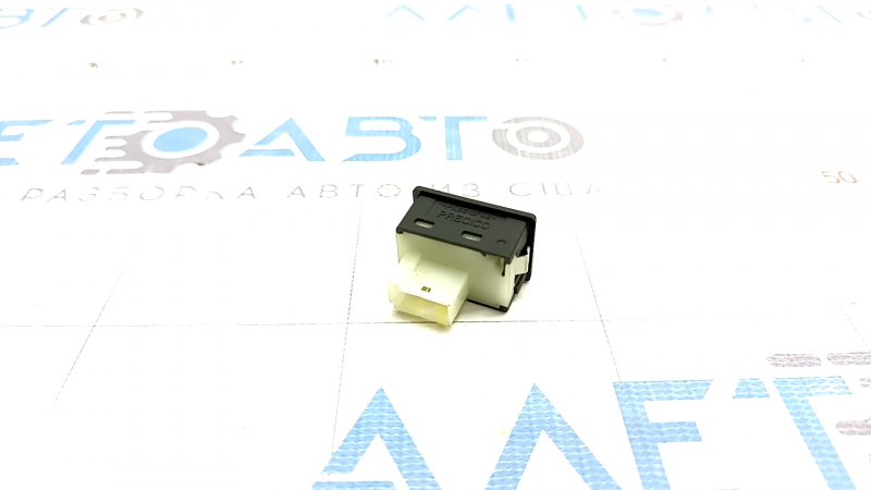 Button for opening the trunk lid BMW 4 F32/33 14-20 convertible, Coupe, interior, worn