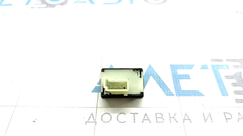 Button for opening the trunk lid BMW 4 F32/33 14-20 convertible, Coupe, interior, worn