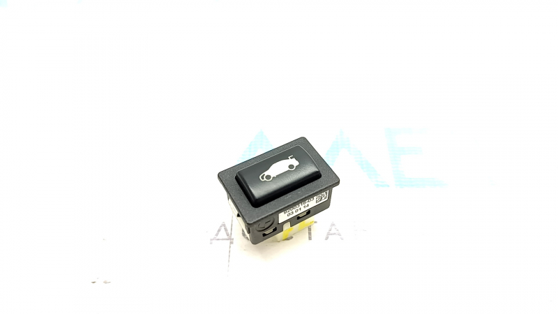 Button for opening the trunk lid BMW 4 F32/33 14-20 convertible, Coupe, interior, worn
