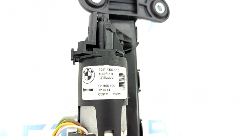Seat belt closer front left BMW 4 F32 14-20 Coupe