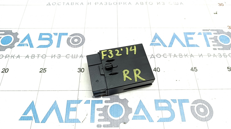 Seat belt closer unit right BMW 4 F32 14-20 Coupe