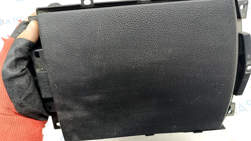 Nissan 350z center console pocket box black scratches
