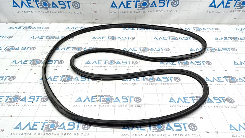 Door seal rear left Volvo V90 17-22 usa