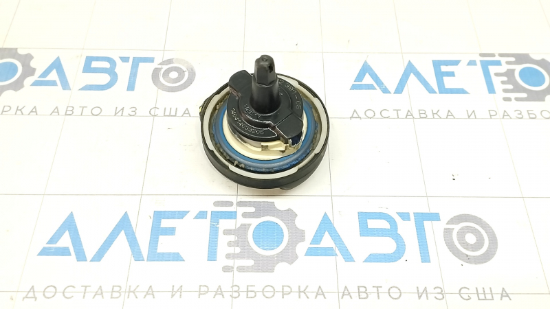Fuel filler cap BMW 4 F32/33/36 14-20 the fastener is torn off