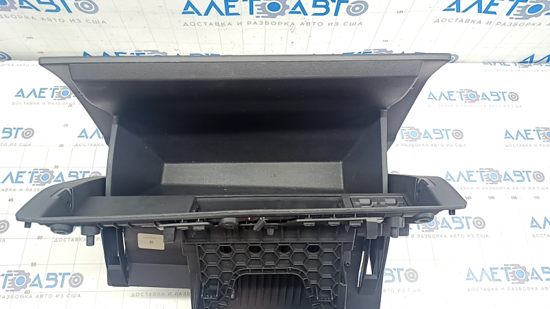 Glove box, glove compartment VW Atlas 18 - black, scratches, broken guide