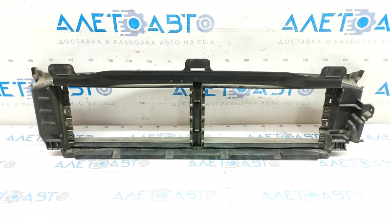 Radiator air duct lower Volvo V90 17-20 usa T5, T6
