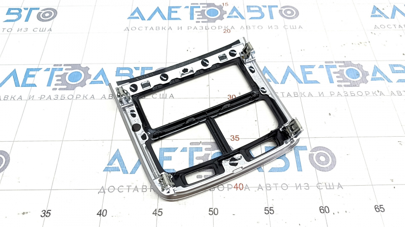 Rear center console trim Volvo V90 17-22 usa, chrome, glossy black