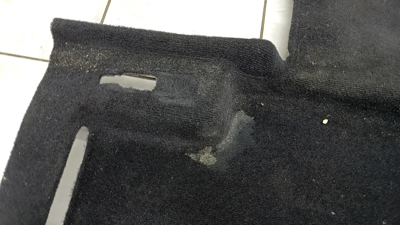 Floor covering VW Atlas 18 - under the rear row, for cleaning