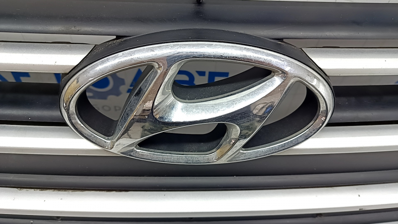 Radiator grill grill Hyundai Elantra AD 17-18 prerest, matte chrome, with emblem, scratches, sand, non-factory holes