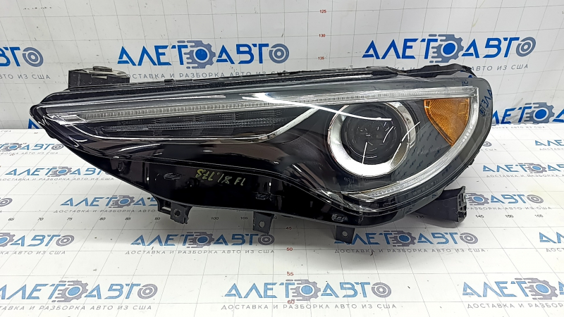 Front left headlight complete Alfa Romeo Stelvio 18-19 xenon, scratches, sand