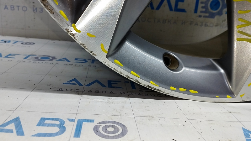 Wheel rim R18 Lexus NX200t NX300h 15-17 curb