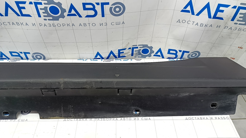 Left threshold Alfa Romeo Stelvio 18-19 structure, broken fasteners, scratches, abrasions