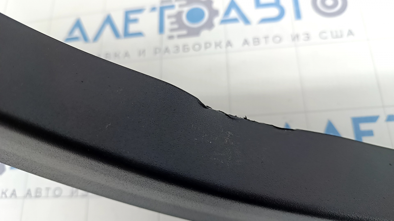Front right wing arch trim Alfa Romeo Stelvio 18 - broken fasteners, dent, scratches