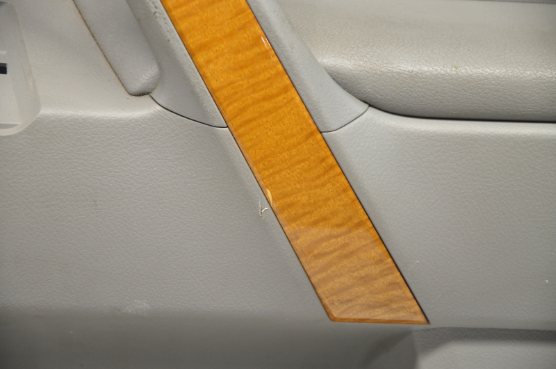 Door trim card front right Toyota Highlander 08-13 gray, with insert for light wood, scratches
