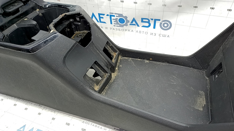 Console center armrest and cup holders Honda Clarity 18-21 usa black, scratches, for cleaning