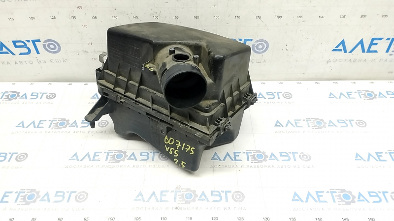 Air filter housing Toyota Camry v55 15-17 2.5 usa broken mount