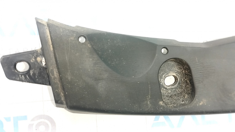 Rear bumper lip center Toyota Prius 30 10-15 scratches, dented, broken mount