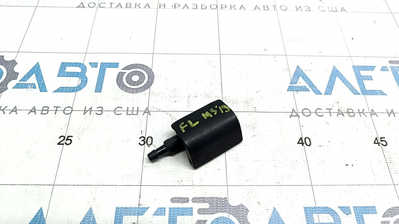 Windshield washer nozzle left Mazda 3 19- Japan built