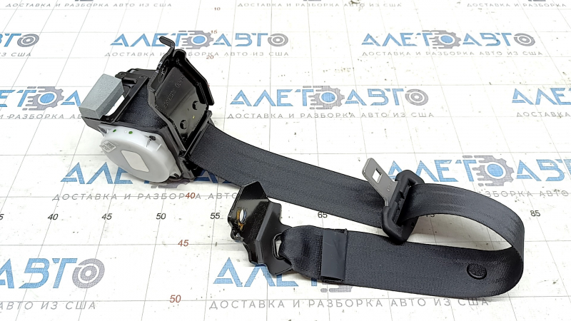 Seat belt rear central Mazda 3 19- 4d black, Japan built