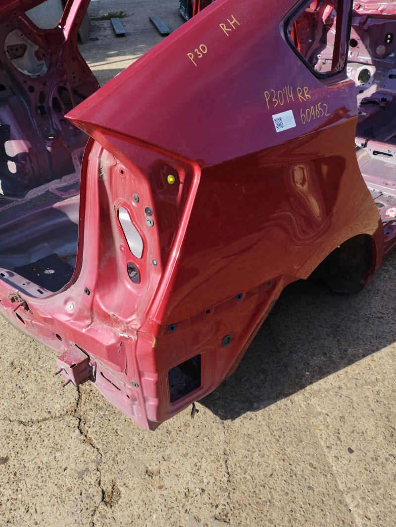Quarter wing rear right Toyota Prius 30 10-15 red, on the body, bumps