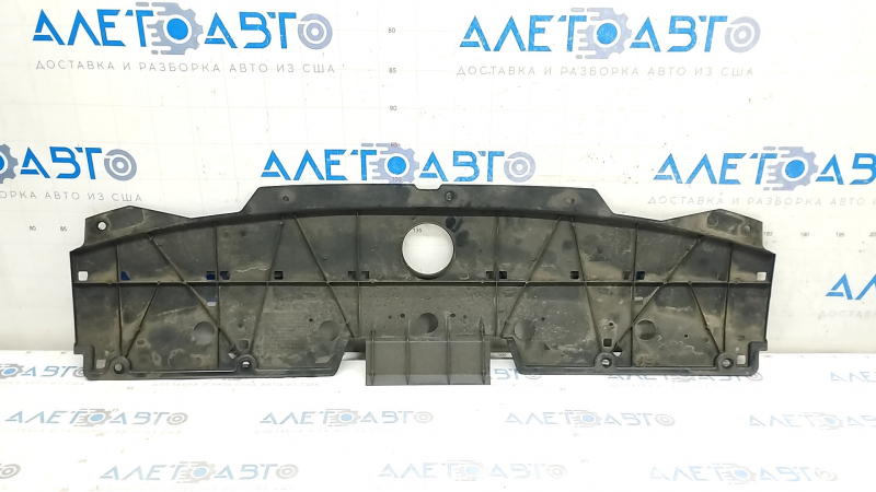 Rear bumper guard center Mazda 3 19- 4d Japan built, torn