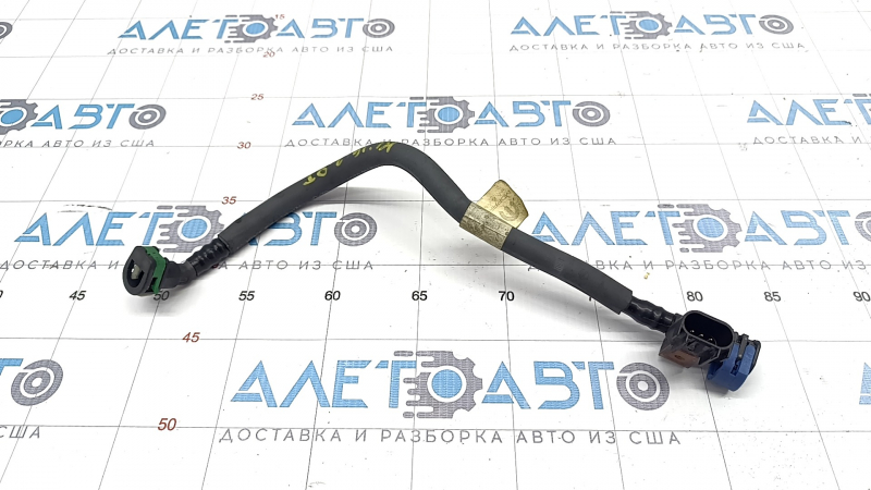 Fuel pressure sensor Jeep Cherokee KL 19-23 2.0T on the fuel line, with a tube