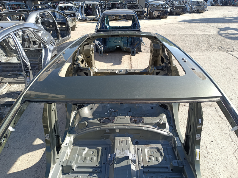 Metal roof Jeep Cherokee KL 19 - for panorama, on the body, butt