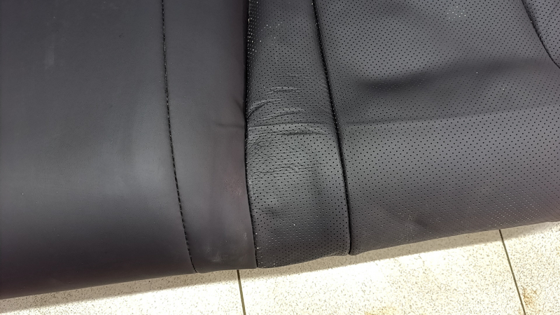 Rear row of seats 2nd row Honda Accord 23 - black leather, needs cleaning, dented