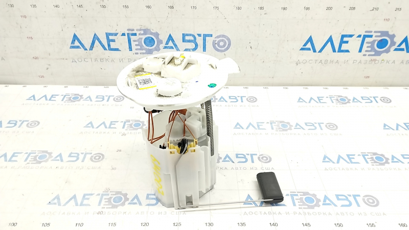Fuel pump petrol pump Lincoln MKZ 17-20 hybrid, broken nipple