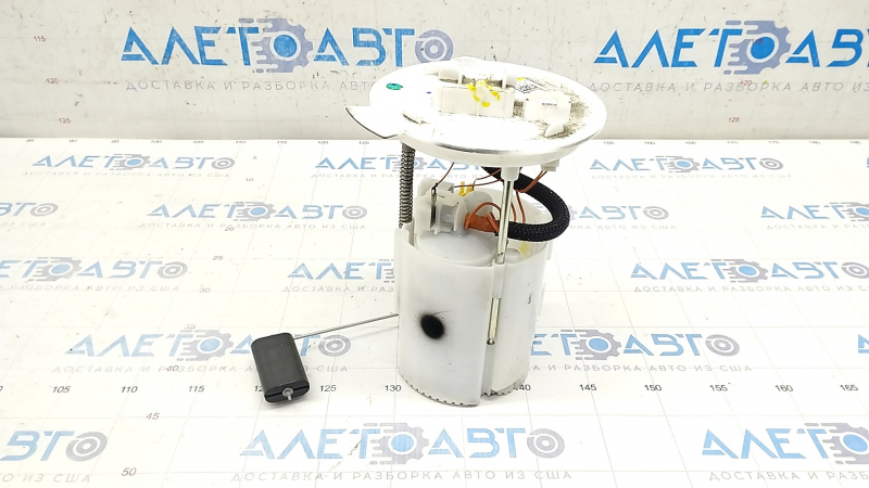 Fuel pump petrol pump Lincoln MKZ 17-20 hybrid, broken nipple