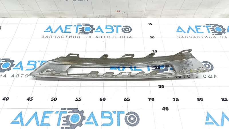 Front bumper grille trim left Mercedes GLS-class X166 13-19 chrome, sand, broken mount