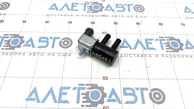 Solenoid valve on the intake Nissan Rogue 21-23 1.5T