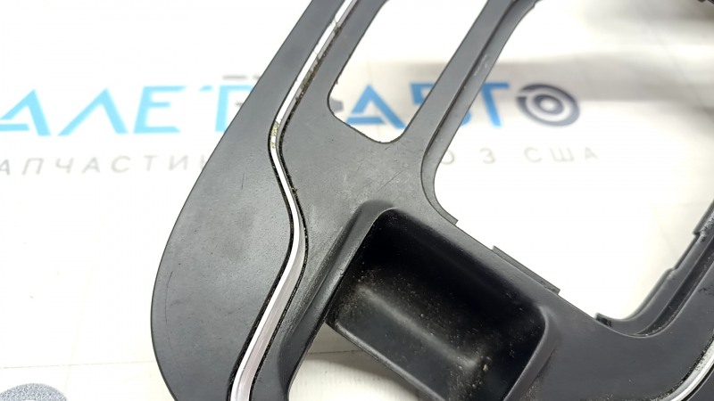 Frame of the automatic transmission shifter Jeep Cherokee KL 19- AWD bump, scratches