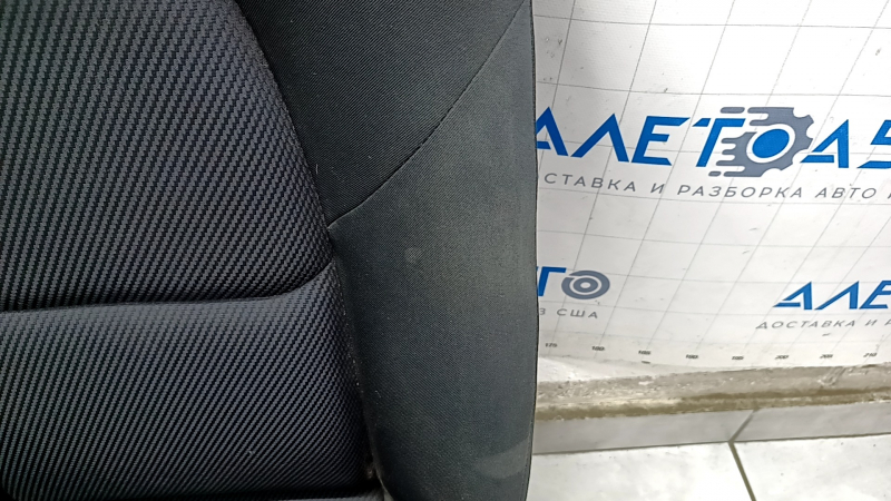 Passenger seat Mazda CX-5 17- without airbag, cloth black, mechanical, scratches on the lining, for dry cleaning