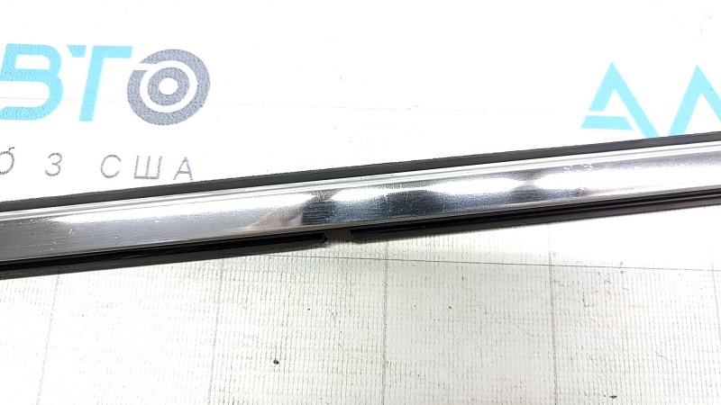 Molding door-glass central rear left Mazda CX-30 20- chrome, scratches on chrome