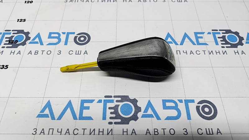Gear knob BMW 335i e92 07-13 rubber, black, chrome, scratches, abrasions