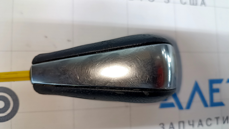 Gear knob BMW 335i e92 07-13 rubber, black, chrome, scratches, abrasions