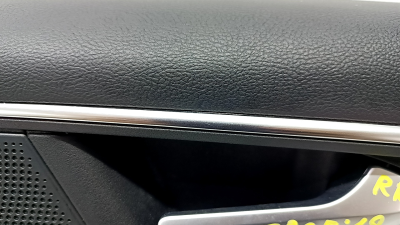 Door trim card rear right Ford Edge 19-23 black Titanium, insert and armrest black leather, white stitching, scratches, butt, for dry cleaning