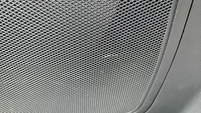 Right arch trim Ford Edge 15 - black, under subwoofer, scratches, plastic turned white, broken fastening