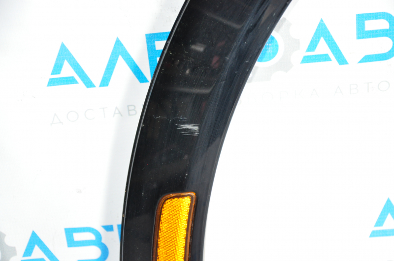 Front left fender arch trim Ford Mustang Mach-E 21-23 black gloss with reflector, scratches