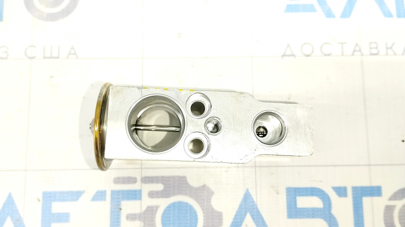 Toyota Rav4 19- Air Conditioner Heater Valve