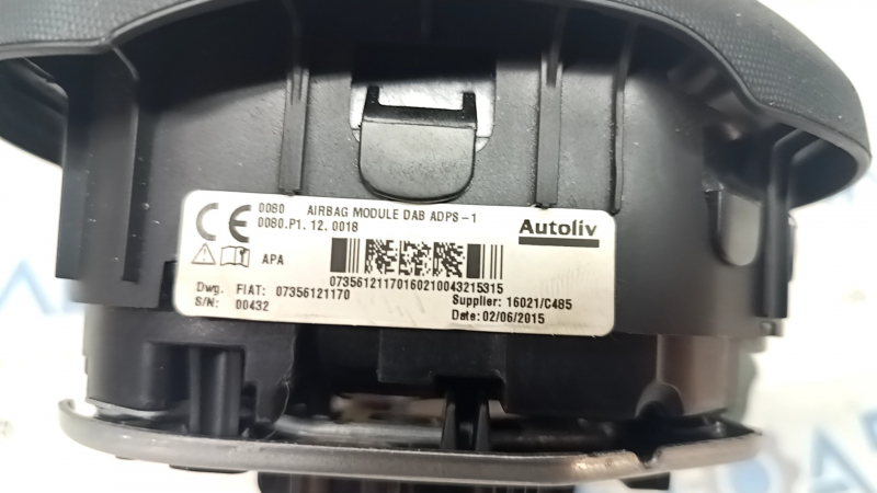 Airbag in steering wheel driver Fiat 500L 14- pokes scratches