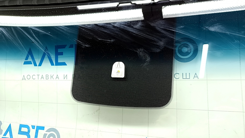 Windshield Hyundai Tucson 16-18 SISECAM AUTOMOTIVE, heated wiper zone, sand