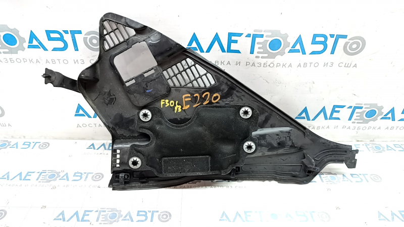 Right wiper grille trim BMW 3 F30 12-18 without plug, honeycomb fracture