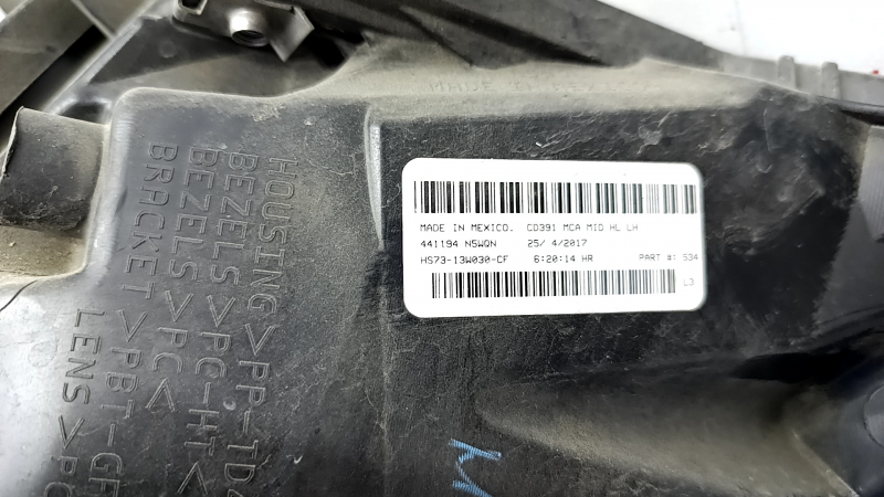 Headlight front left complete Ford Fusion mk5 17-20 halogen, with DRL, cracks in glass, sand
