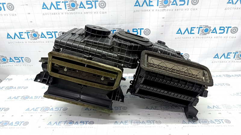 The heater body is bare Ford Fusion mk5 13-20 auto under dual zone, the fasteners are broken